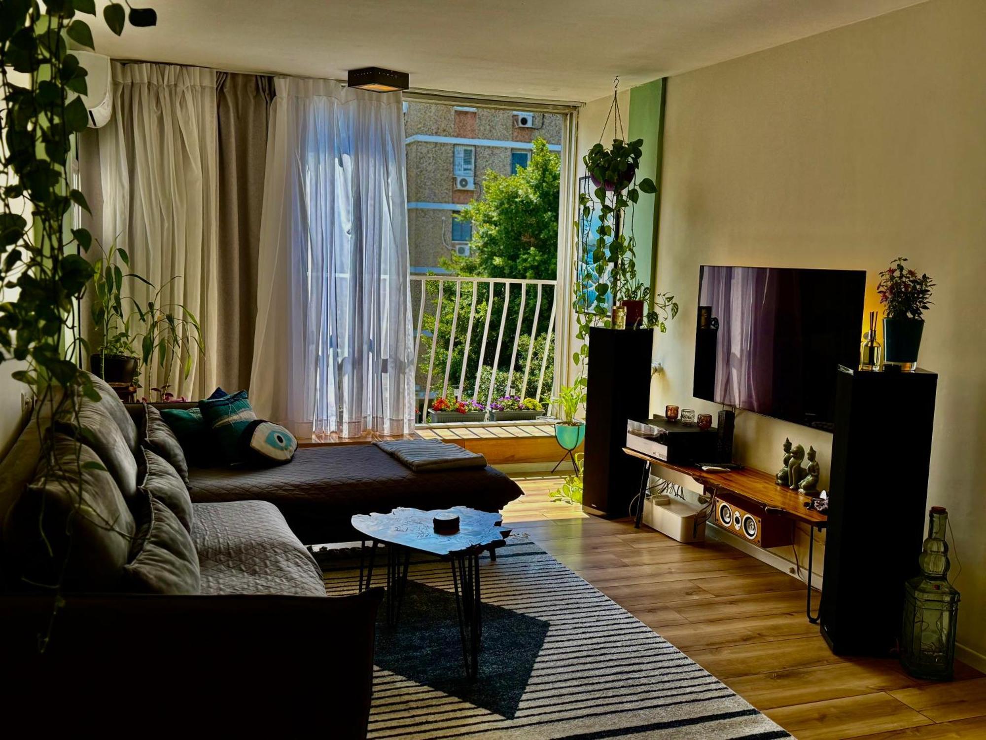 High-End Apartment , With A Private Parking And An Elavator Тел Авив Екстериор снимка
